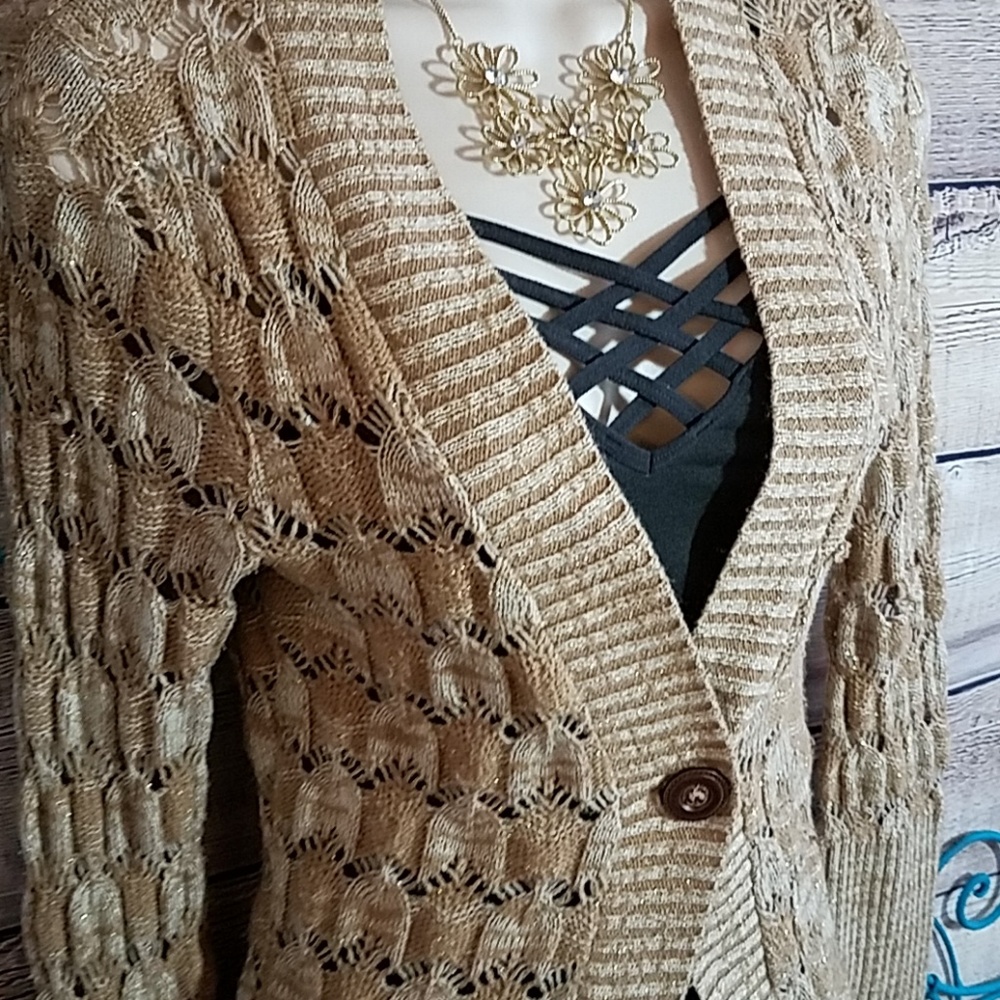 (SOLD ONMERC)Daytrip pretty  chrocet tunic sweater - Picture 4 of 5